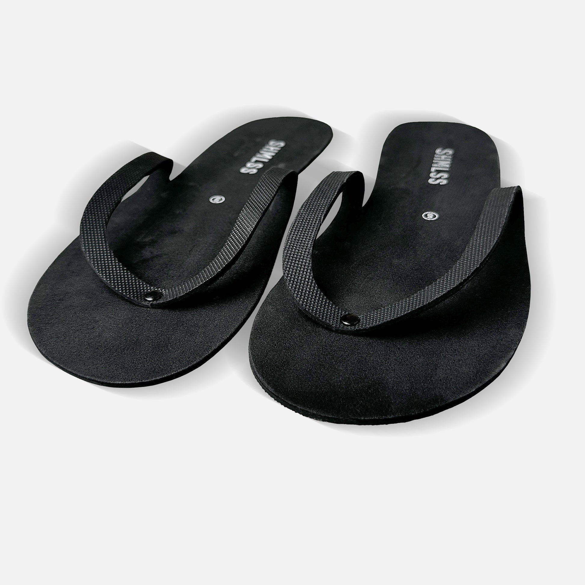 Black SHMLSS™ foldable emergency flip-flops for high heels – hero view