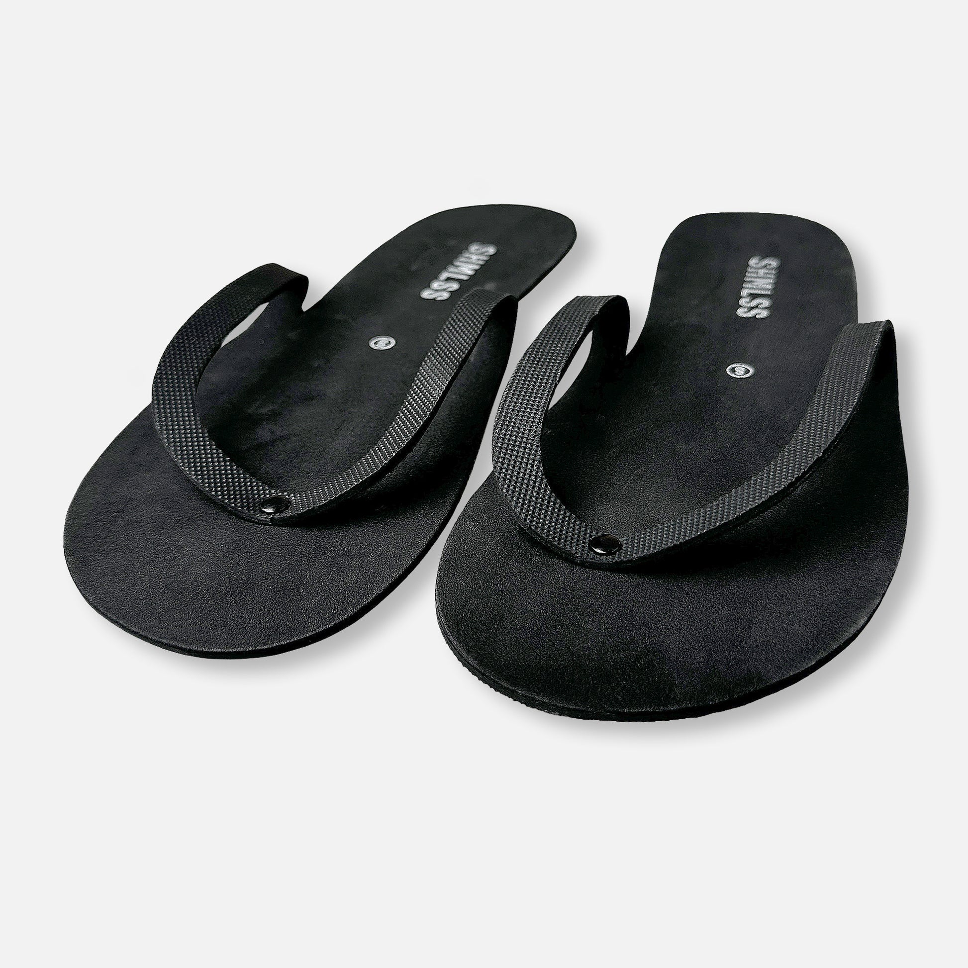 Black SHMLSS™ foldable emergency flip-flops for high heels – hero view